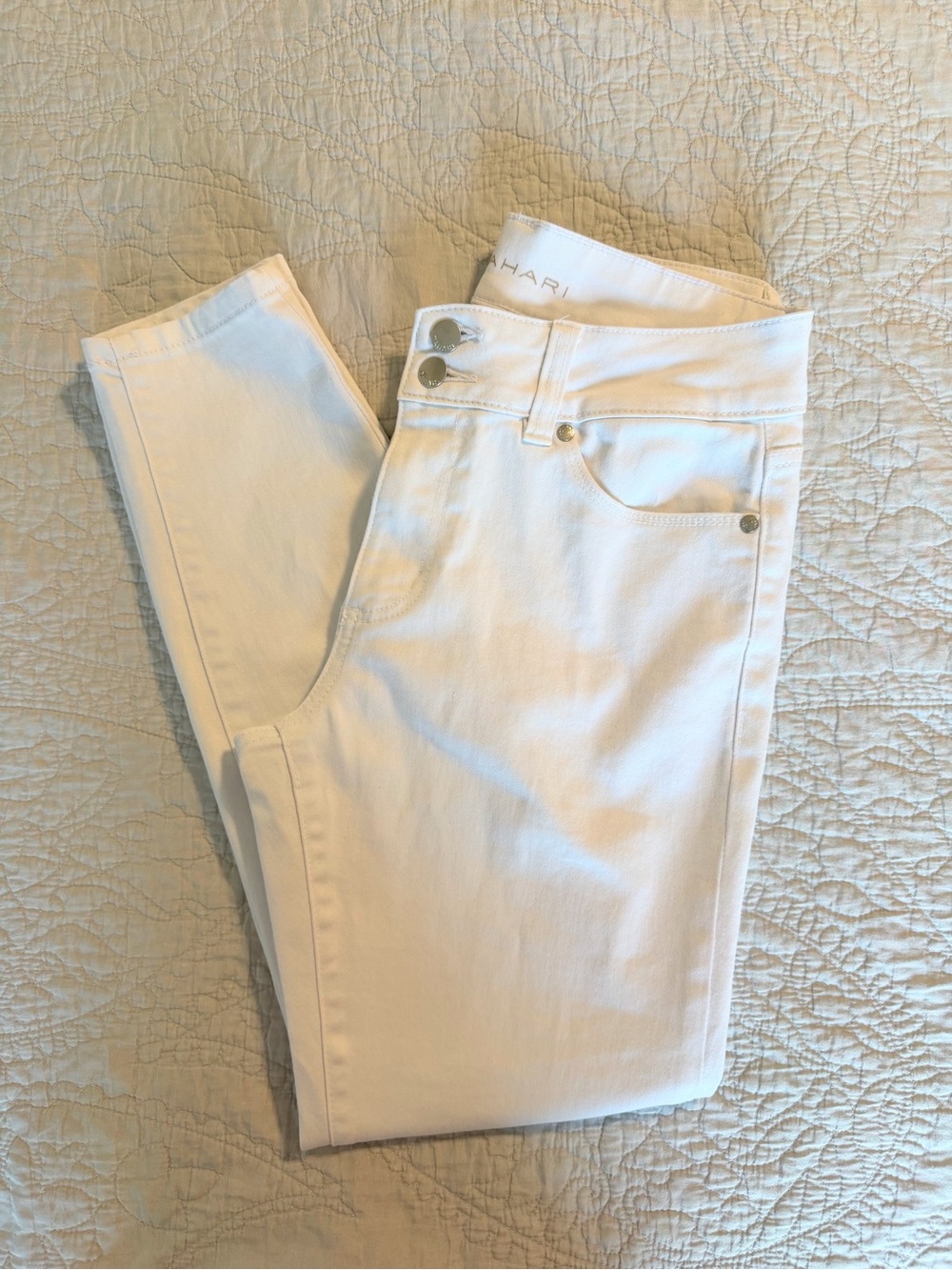 Women’s Tahari White Pants